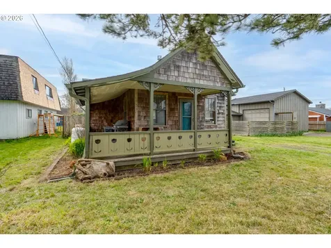 209 5th Street NE Long Beach WA 98631