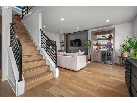 670 NE Webster Street Portland OR 97211