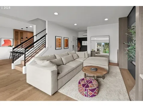 670 NE Webster Street Portland OR 97211
