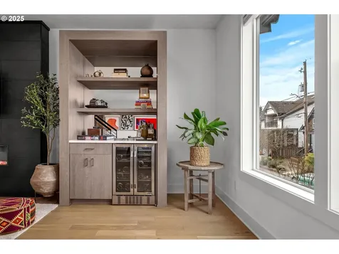 670 NE Webster Street Portland OR 97211