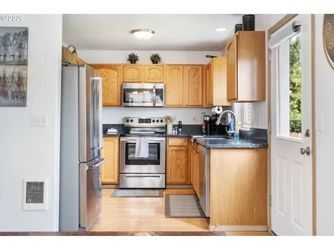 8253 N Bliss Street Portland OR 97203