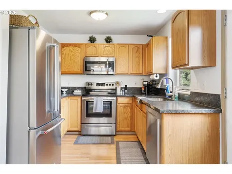 8253 N Bliss Street Portland OR 97203