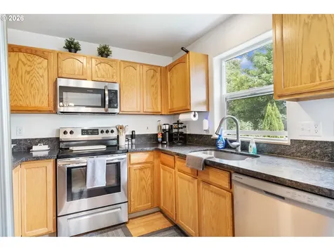 8253 N Bliss Street Portland OR 97203