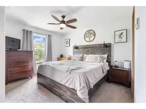 8253 N Bliss Street Portland OR 97203