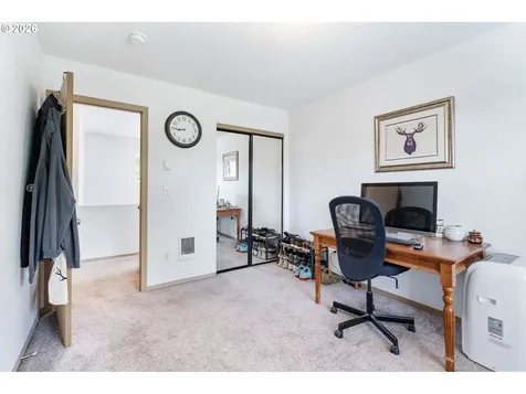 8253 N Bliss Street Portland OR 97203