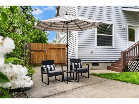 8253 N Bliss Street Portland OR 97203