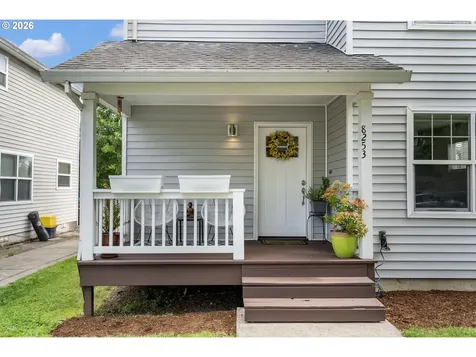 8253 N Bliss Street Portland OR 97203