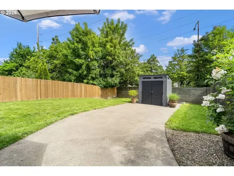 8253 N Bliss Street Portland OR 97203