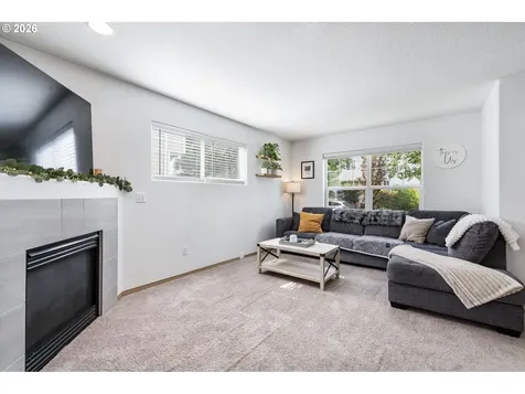 8253 N Bliss Street Portland OR 97203