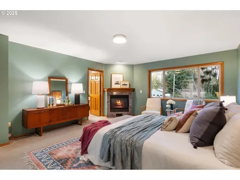 6020 SW Florida Street Portland OR 97219