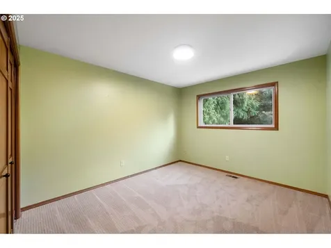 6020 SW Florida Street Portland OR 97219