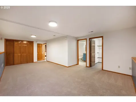 6020 SW Florida Street Portland OR 97219