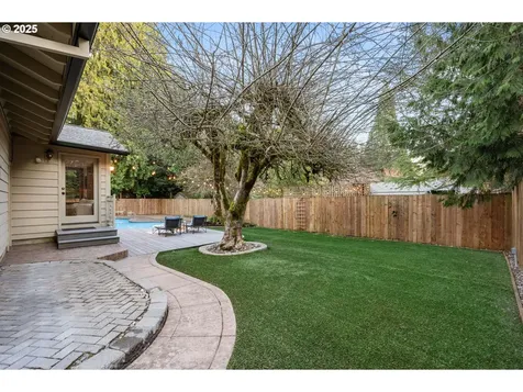 6020 SW Florida Street Portland OR 97219