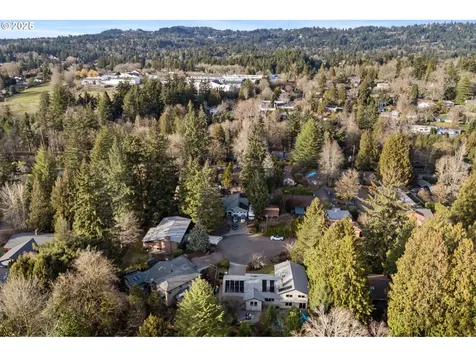 6020 SW Florida Street Portland OR 97219