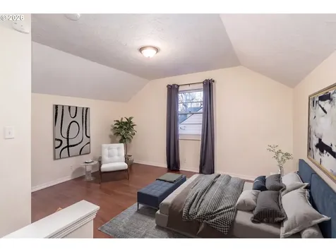 9436 NE Prescott Street Portland OR 97220