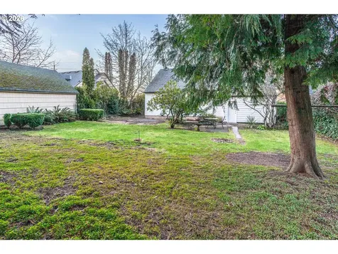 9436 NE Prescott Street Portland OR 97220