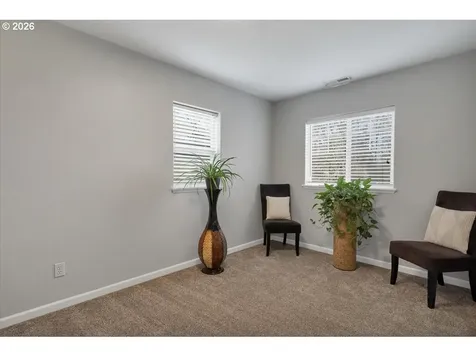 1155 Little John Loop Salem OR 97304