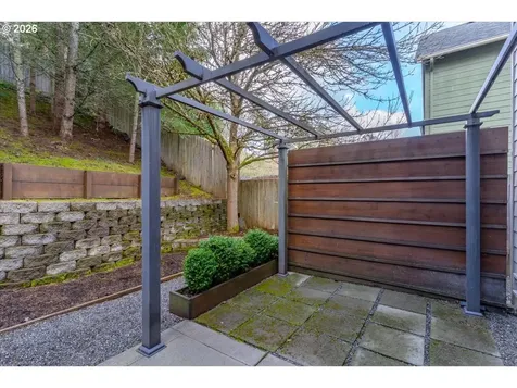 1155 Little John Loop Salem OR 97304