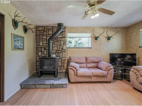 40440 Old Highway 30 Astoria OR 97103