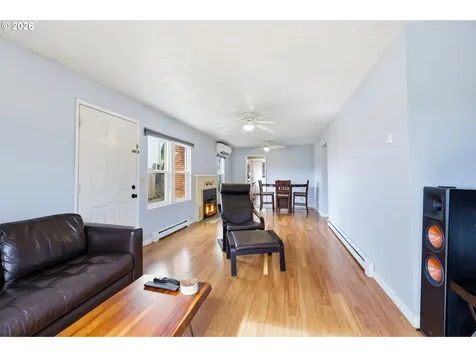 896 5th Street Lafayette OR 97127