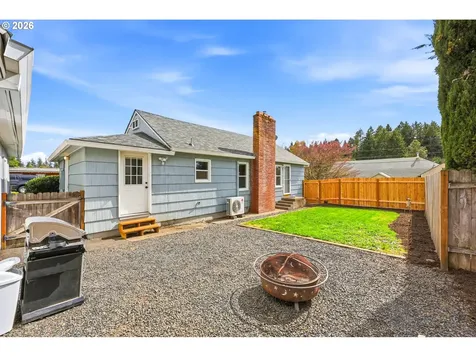 896 5th Street Lafayette OR 97127