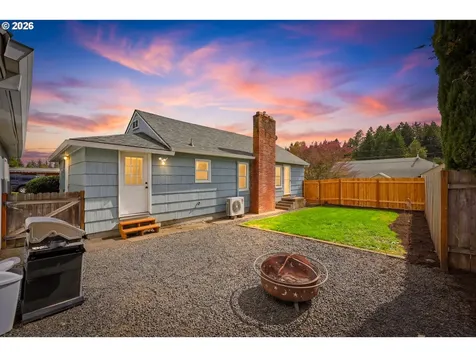 896 5th Street Lafayette OR 97127