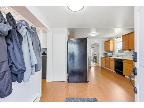 896 5th Street Lafayette OR 97127