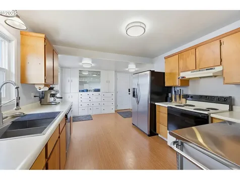 896 5th Street Lafayette OR 97127