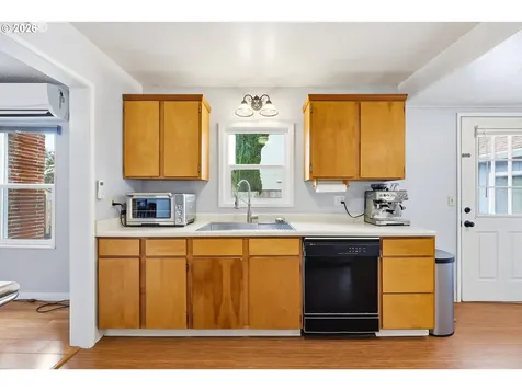 896 5th Street Lafayette OR 97127