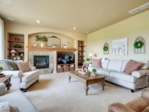 1600 S Redwood Street Canby OR 97013