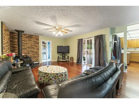18335 NE Flanders Street Portland OR 97230