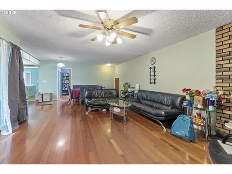 18335 NE Flanders Street Portland OR 97230