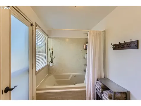 6807 SW 180th Avenue Beaverton OR 97007