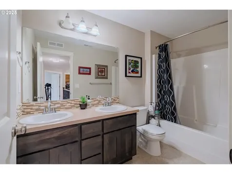16103 NE 102nd Way Vancouver WA 98682