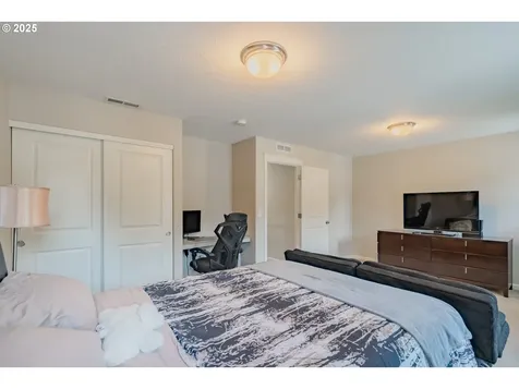 16103 NE 102nd Way Vancouver WA 98682
