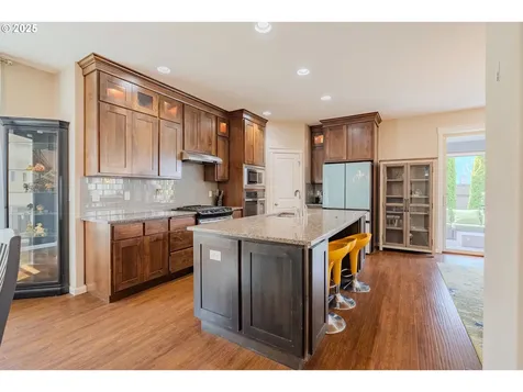 16103 NE 102nd Way Vancouver WA 98682