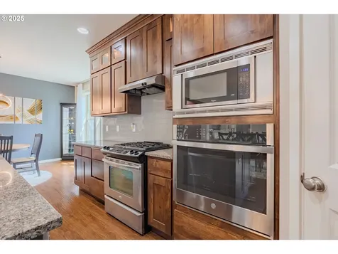 16103 NE 102nd Way Vancouver WA 98682
