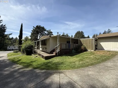 17813 Aqua Vista Lane Brookings OR 97415