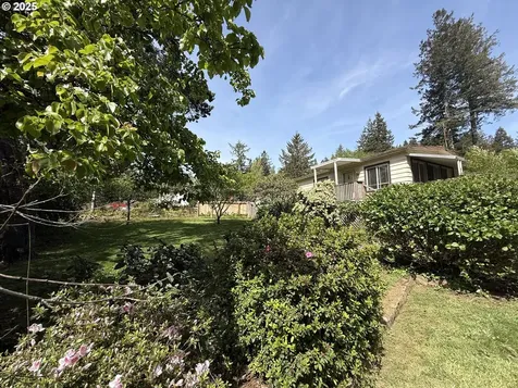 17813 Aqua Vista Lane Brookings OR 97415