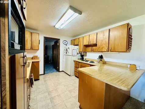 1814 SW 45th Street Pendleton OR 97801
