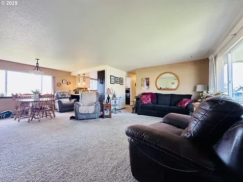 1814 SW 45th Street Pendleton OR 97801