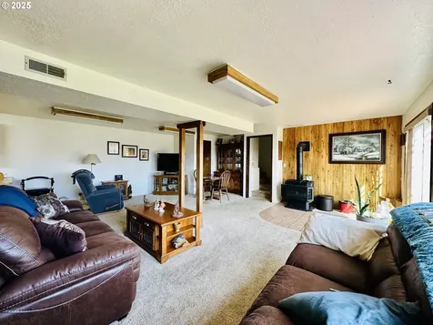 1814 SW 45th Street Pendleton OR 97801