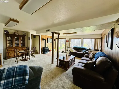 1814 SW 45th Street Pendleton OR 97801