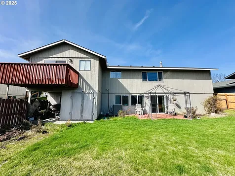 1814 SW 45th Street Pendleton OR 97801