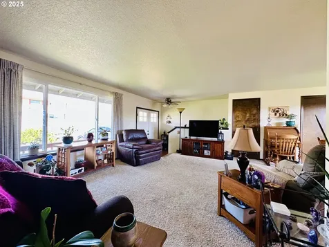1814 SW 45th Street Pendleton OR 97801