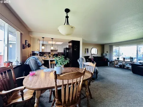 1814 SW 45th Street Pendleton OR 97801