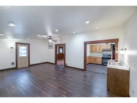 1119 Ash Street Brownsville OR 97327