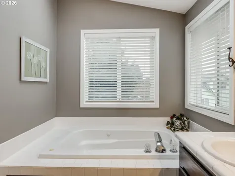 19585 Glenview Court Oregon City OR 97045