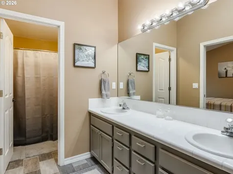 19585 Glenview Court Oregon City OR 97045