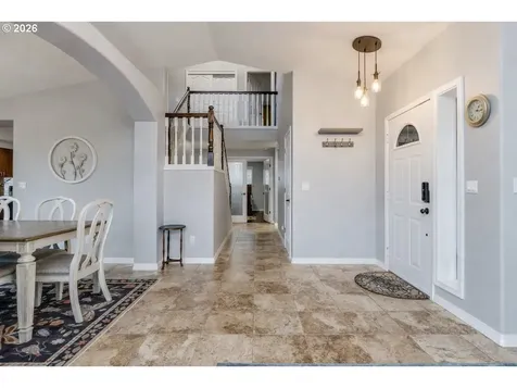 19585 Glenview Court Oregon City OR 97045